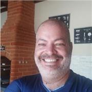 Professor especialista em Fundamentos da Matemática